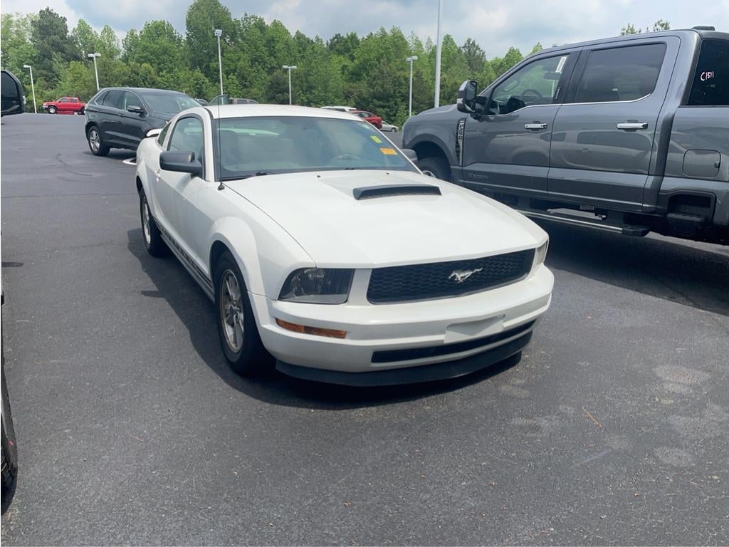 2006 Ford Mustang Base